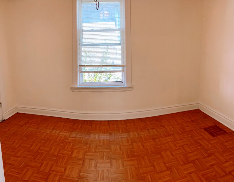 Building Photo - 4635 S Spaulding Ave