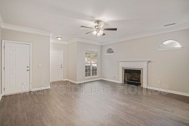 Building Photo - 9447 Brook Forest Cir