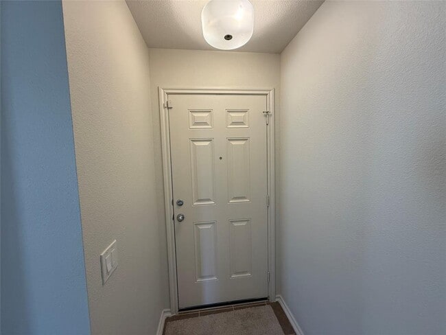 Building Photo - 334 Avalanche Ave