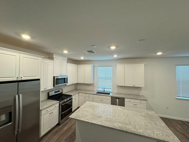 Building Photo - Like New Lennar Home FOR RENT