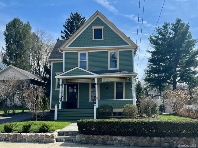 Building Photo - 8 Alden Pl