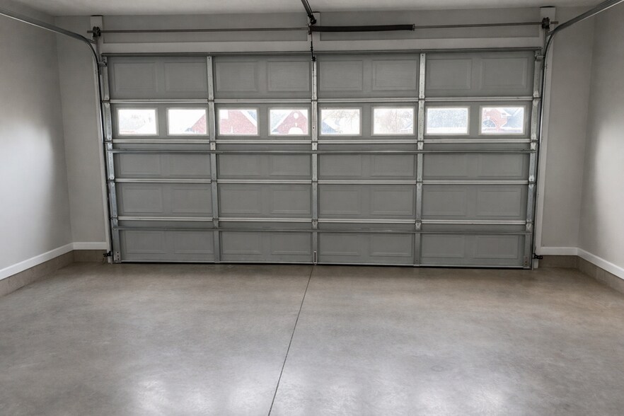 Building Photo - 32 Wyndelake Cv