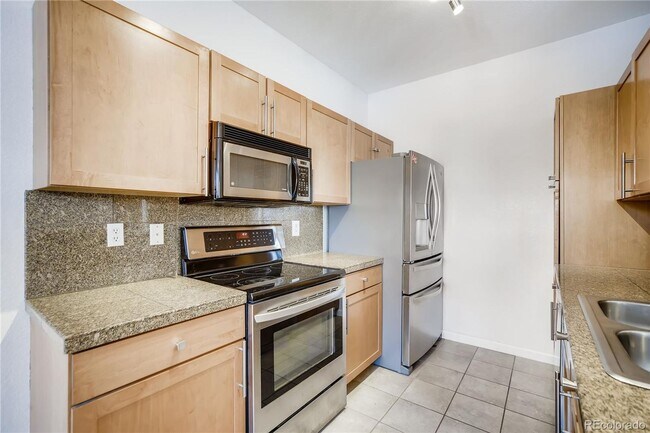 Building Photo - 22580 E Ontario Dr