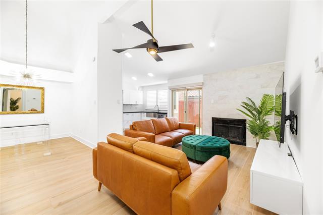 Building Photo - 4242 N Capistrano Dr