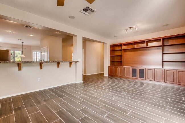 Building Photo - Updated 2 Bedroom in Sun City Anthem
