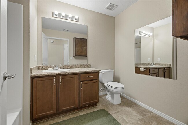 Building Photo - 1618 Bayou Shore Dr