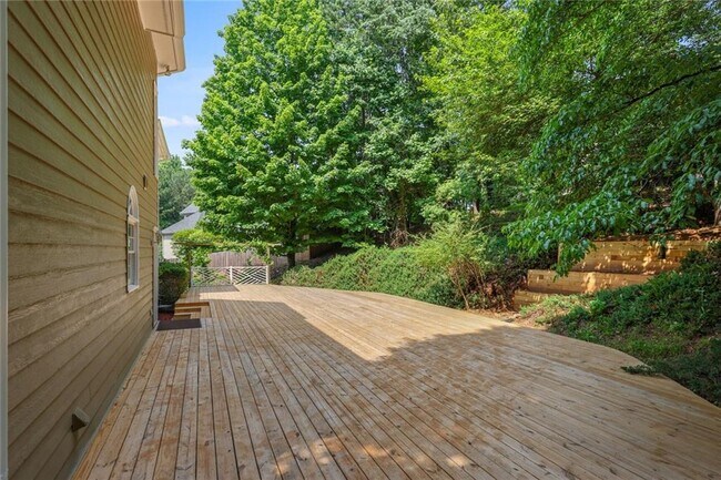 Building Photo - 110 Weedon Ct