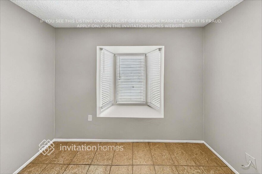 Building Photo - 4777 W Tonto Dr