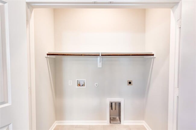 Building Photo - 325 Diamondleaf Dr