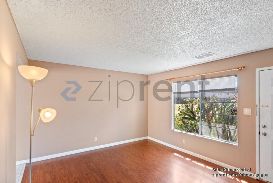 Building Photo - 27561 Stromberg Ct