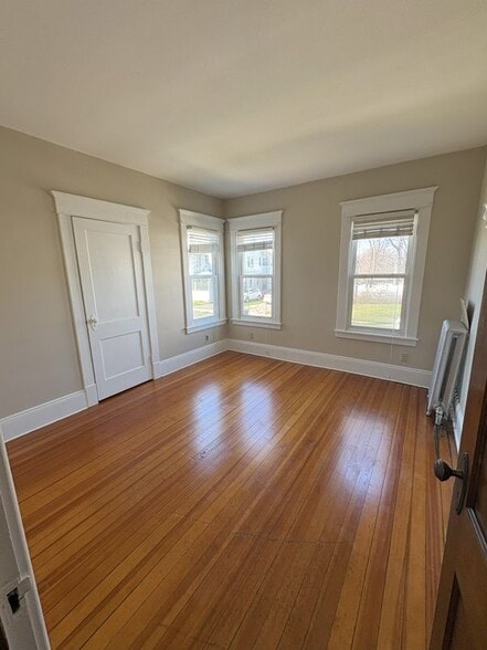 Building Photo - 356 Springfield St