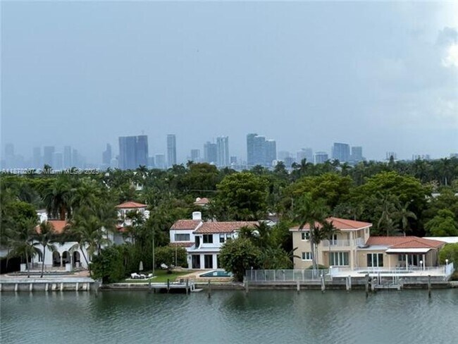 Building Photo - 5900 Collins Ave