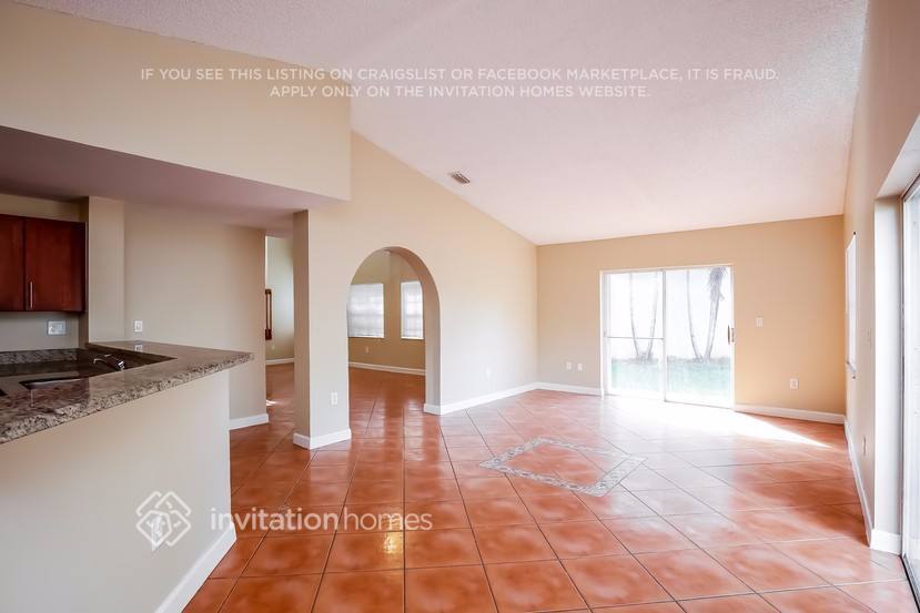 Building Photo - 5062 SW 154th Pl