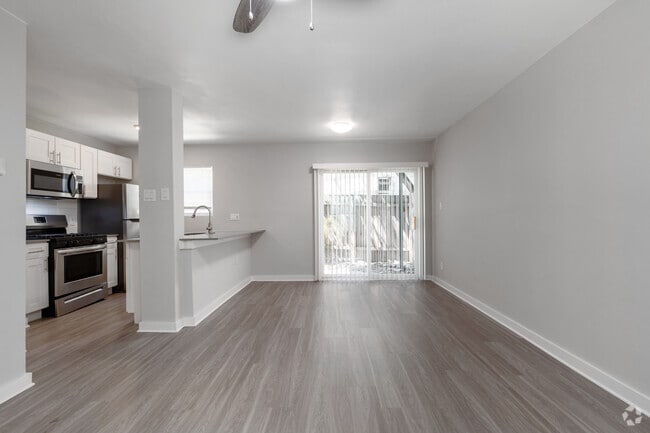 1BR, 1BA -645SF - Mueller Square