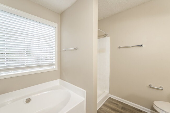 Building Photo - 460 Twin Brook Way NW