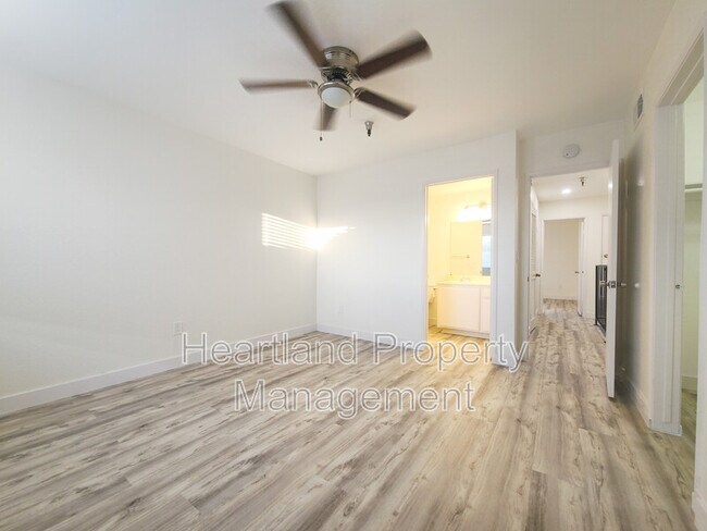 Building Photo - 1170 Decker St