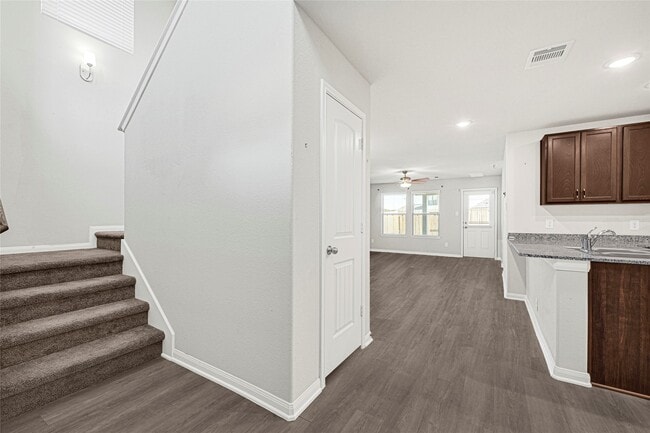 Building Photo - 5341 Basquiat Dr