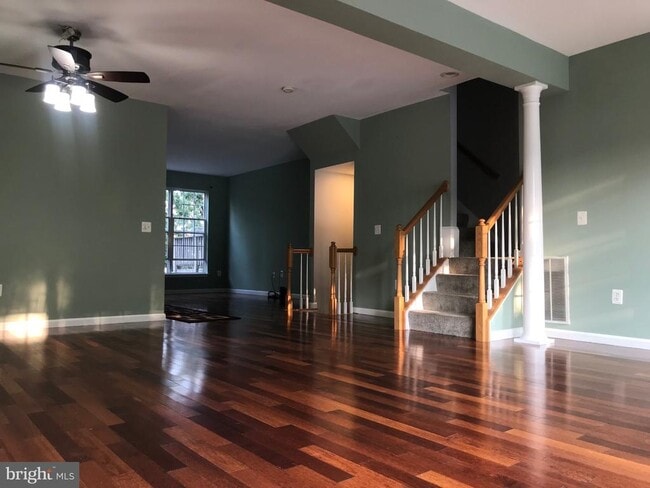 Building Photo - 15707 Palermo Terrace