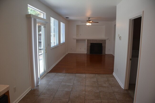 Building Photo - 1019 Cape May Dr