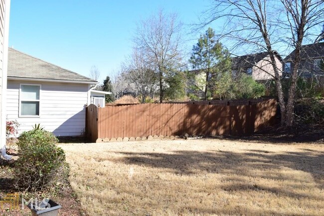 Building Photo - 11 Brookview Dr
