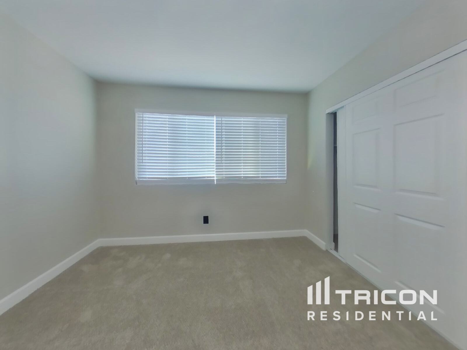 Building Photo - 4007 E Apollo Rd