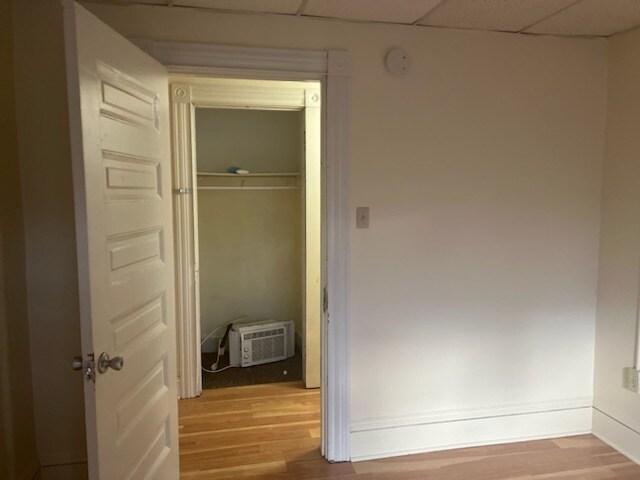 Building Photo - 416 N Webster Ave