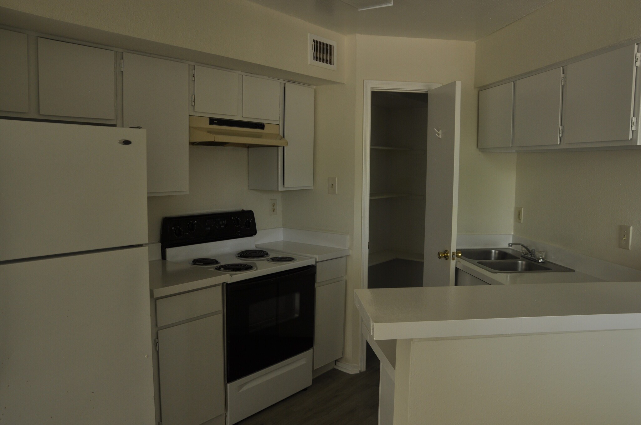 Building Photo - 7200 W T C Jester Blvd