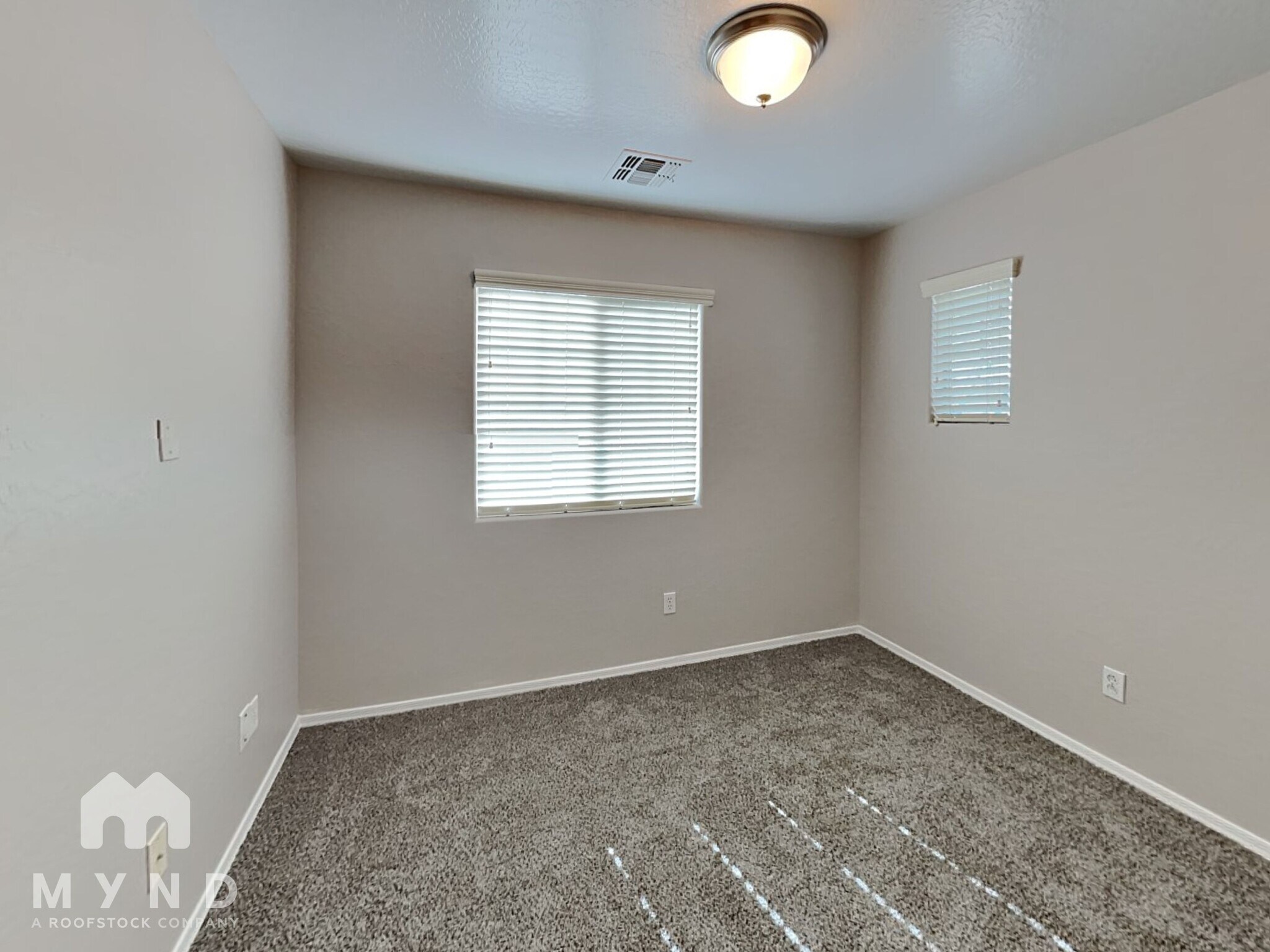 Building Photo - 2507 N 148th Dr