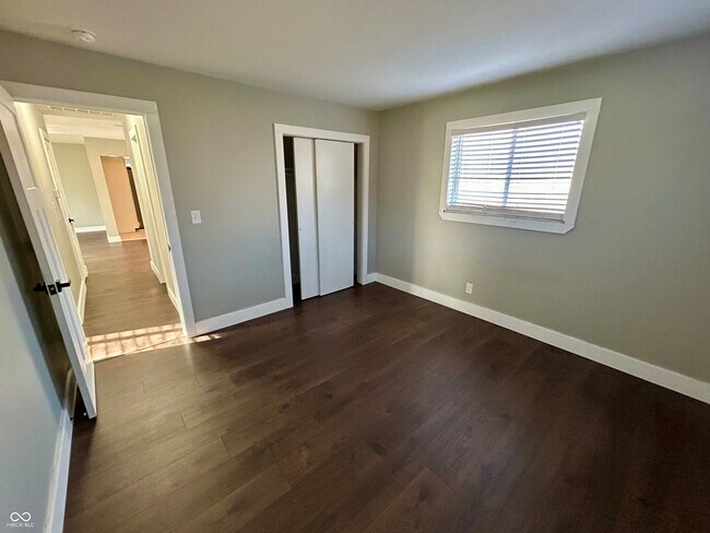 Building Photo - 154 Pearl St