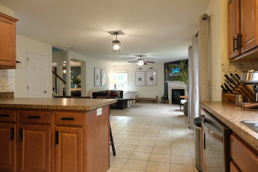 Building Photo - 175 Hunters Rdg