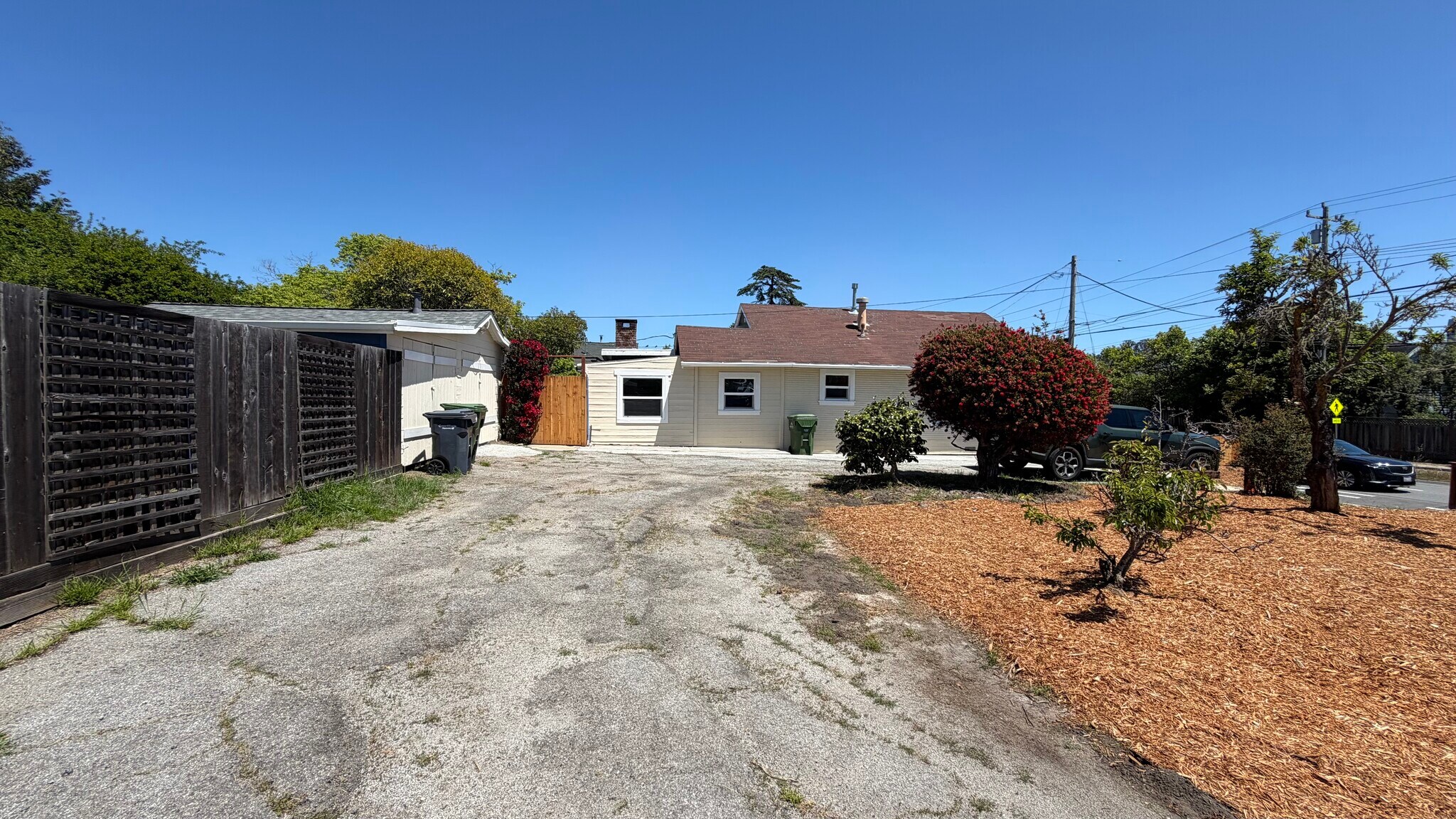 Building Photo - 5351 Soquel Dr