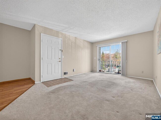 Building Photo - 403 Poets Way