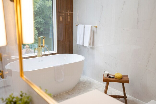 Building Photo - 2A Cherry Ln