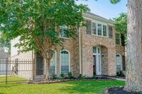 Building Photo - 8910 Bonnyview Dr