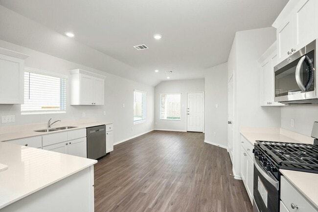 Building Photo - 3032 Paintbrush Dr