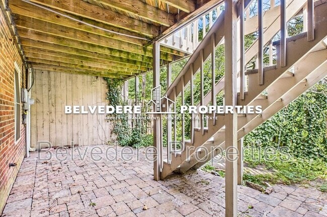 Building Photo - 18-B Park Village Ln