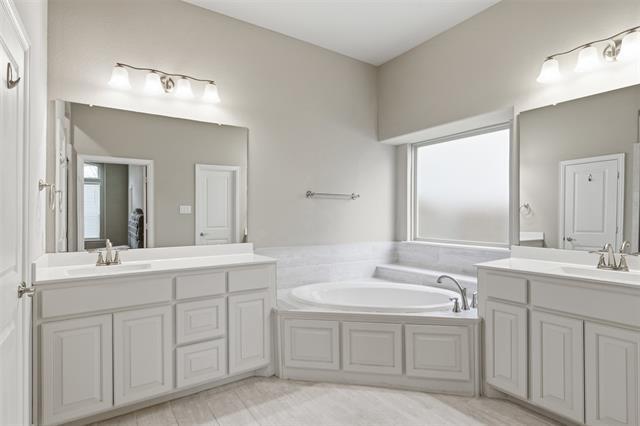 Building Photo - 4004 Magnolia Ridge Dr