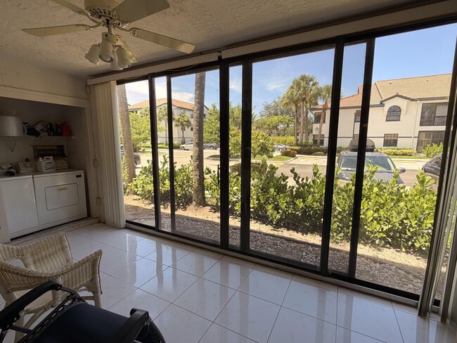 Building Photo - 5136 Floria Dr