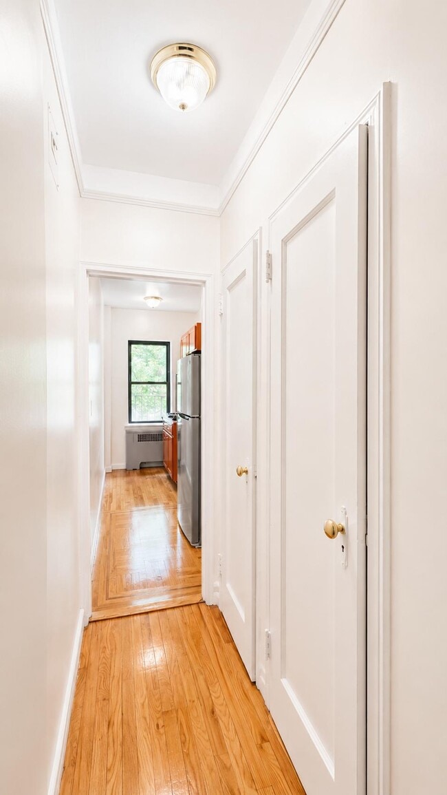 Floorplan - 20 Dongan Place
