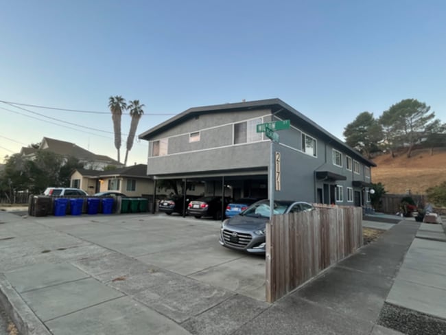 Building Photo - 2171 Peach St