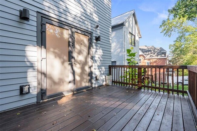Building Photo - 5454 Black St
