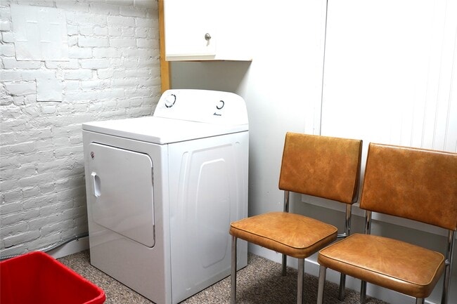 Building Photo - 54 Central Ave