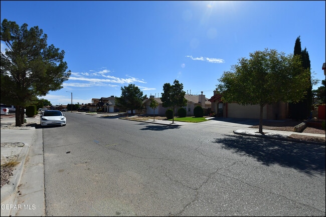 Building Photo - 12257 Robert Dahl Dr