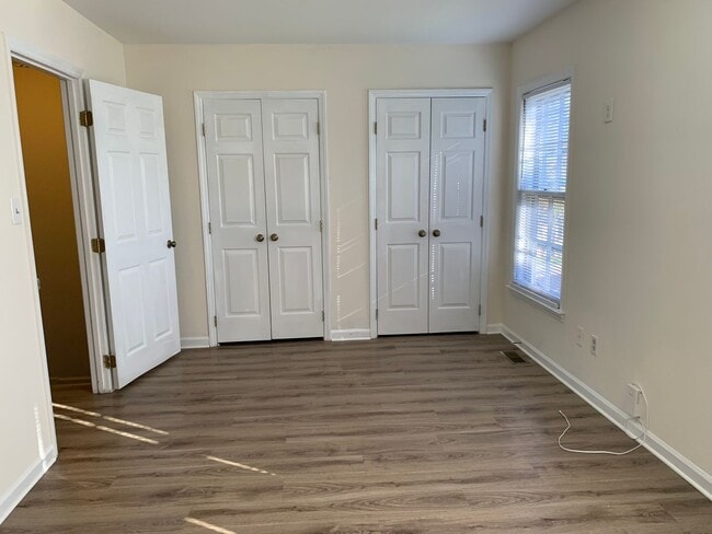 Building Photo - NORTHWEST RALEIGH TOWNHOME, AFFORDABLY PRICED FOR IMMEDIATE MOVE IN