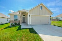 Building Photo - Welcome Home to Modern Comfort in Troy, TX!