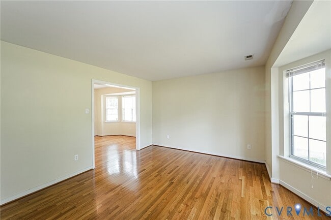 Building Photo - 811 Kiefer Field Ct