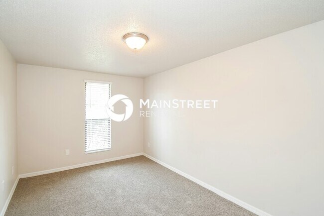 Building Photo - 3 Bedroom Pet-Friendly Home in Orange Park...