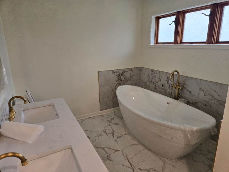 Building Photo - 115 Sandager Ave