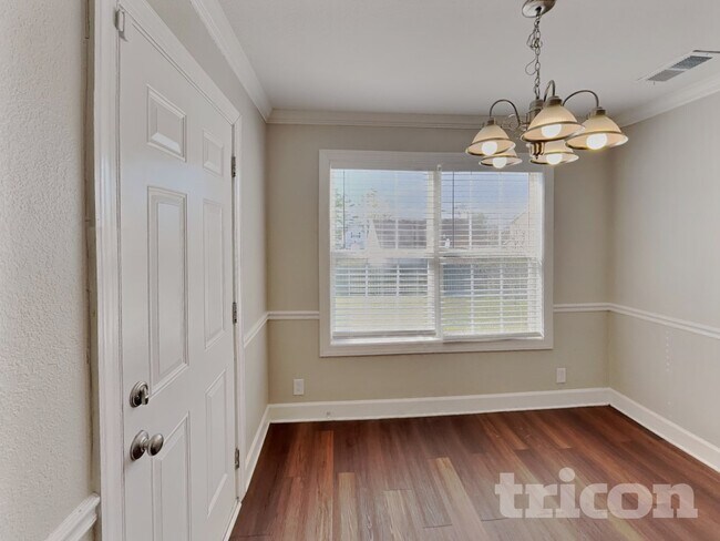 Building Photo - 947 Lavergne Ln