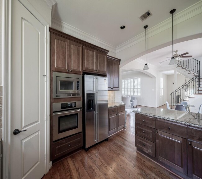 Building Photo - 5630 Winsome Ln